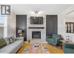 4pc Bathroom - 19 Chapman Way Se, Calgary, AB T2X3R1 Photo 7