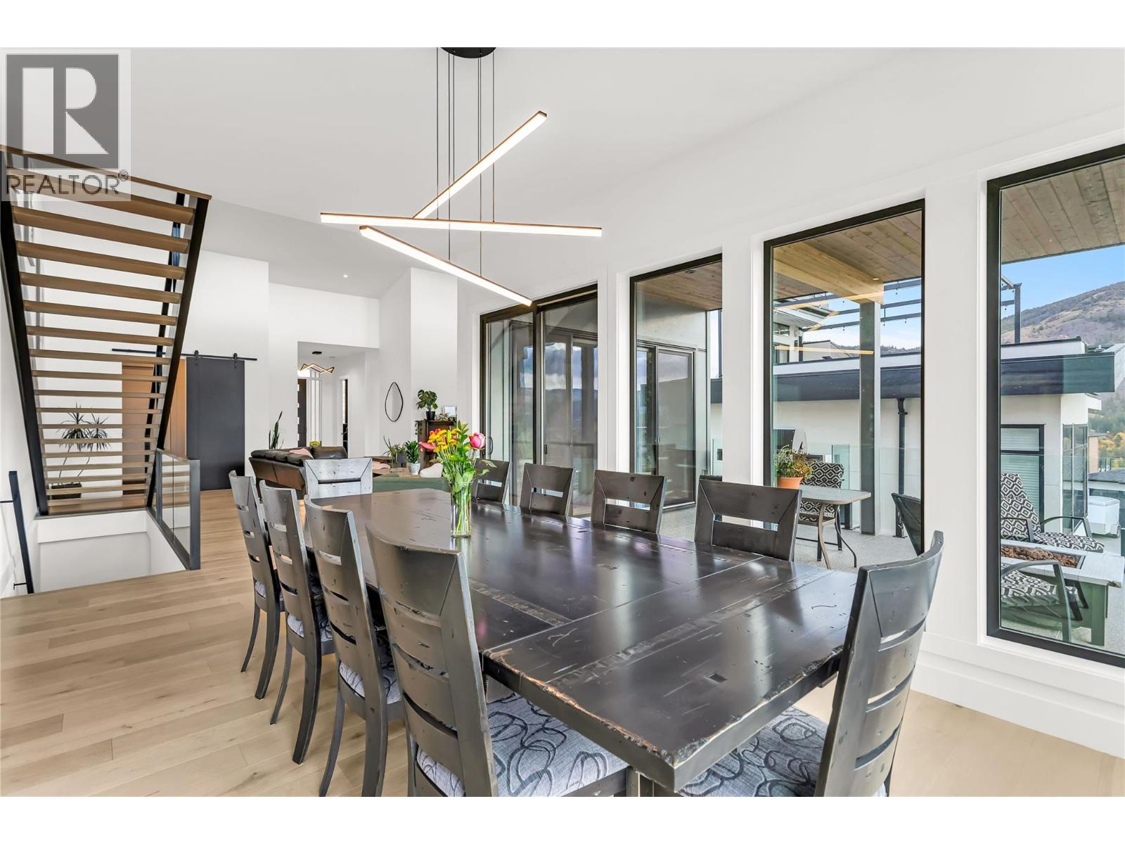 1592 Carnegie Street - 14