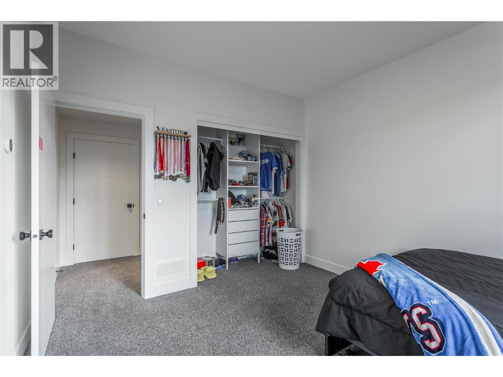 1592 Carnegie Street - 47