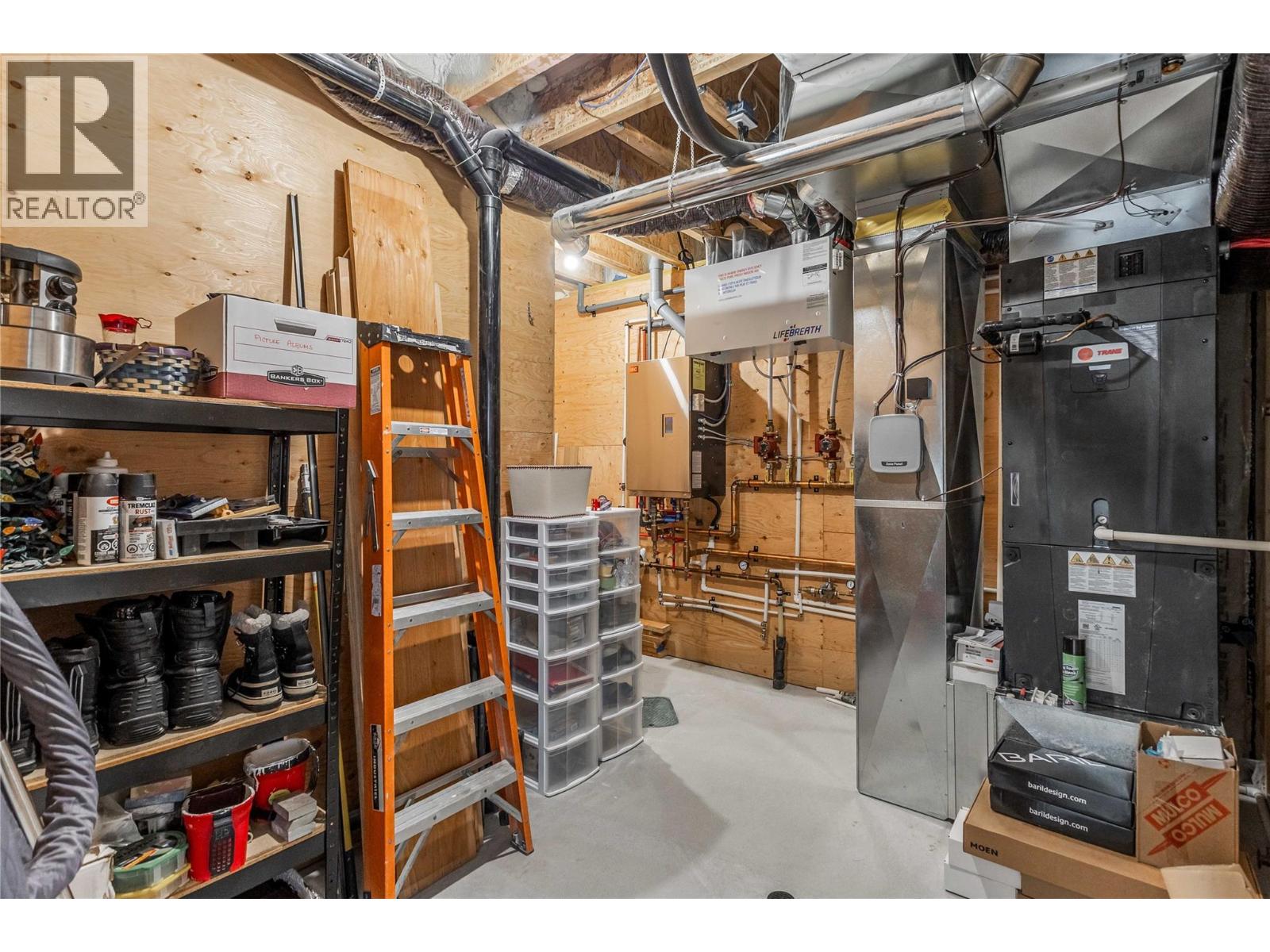 1592 Carnegie Street - 59