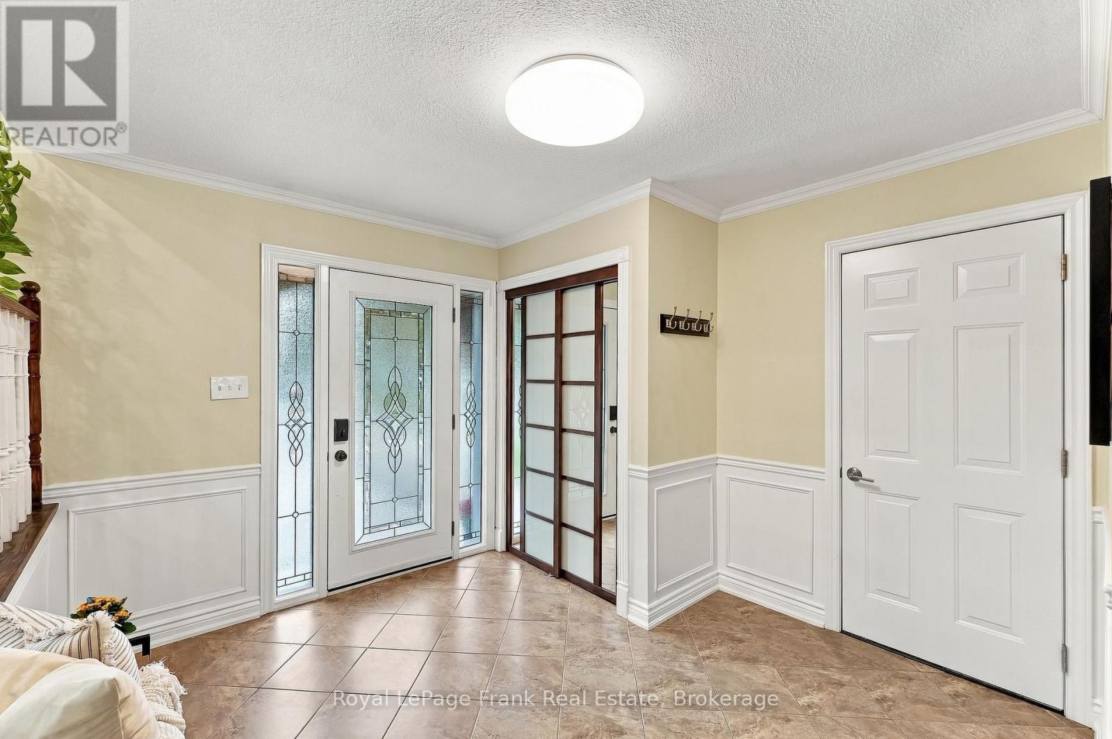 15 HILLIER STREET, Clarington (Bowmanville) — photo 5