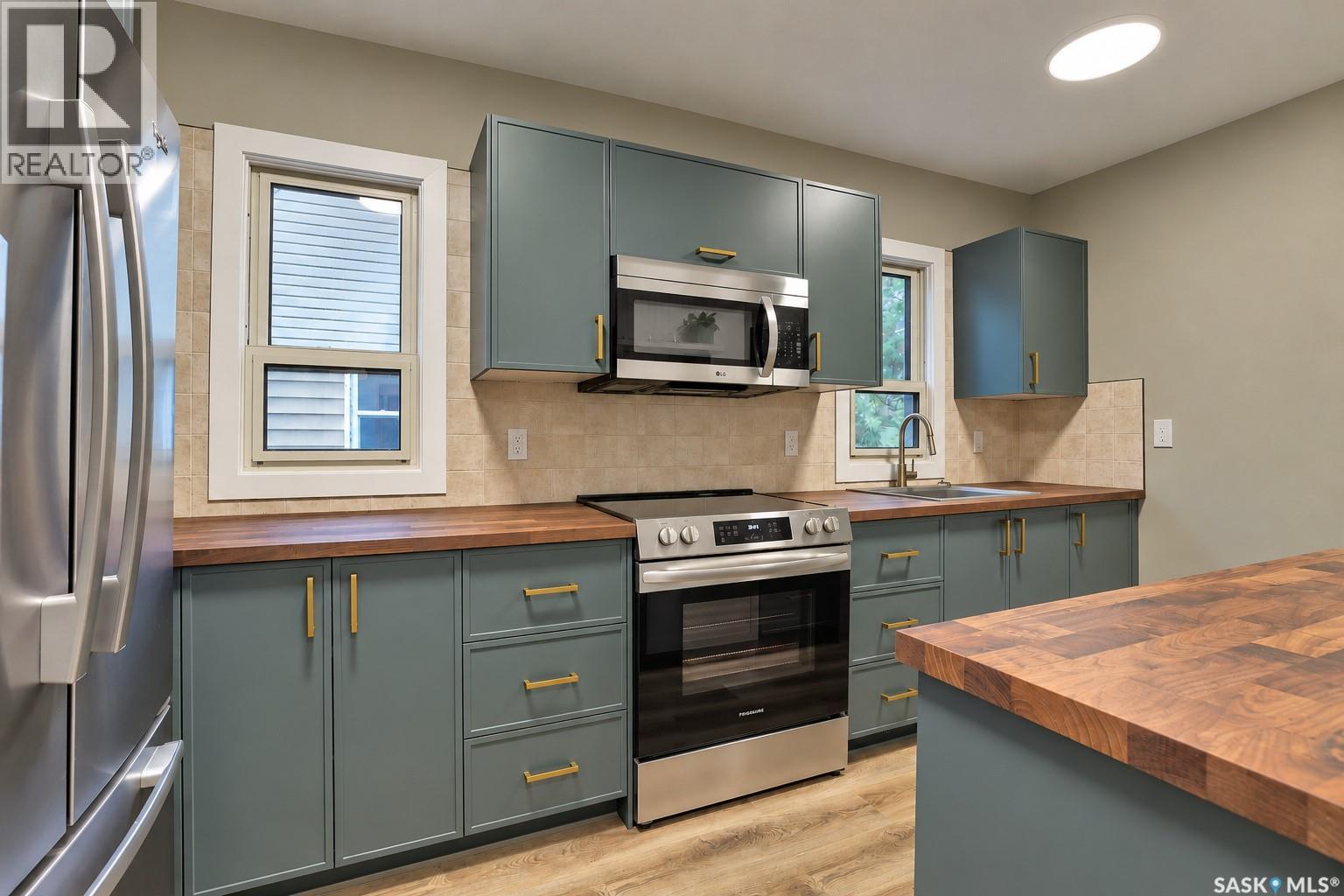 3721 Caen AVENUE, Regina — photo 5