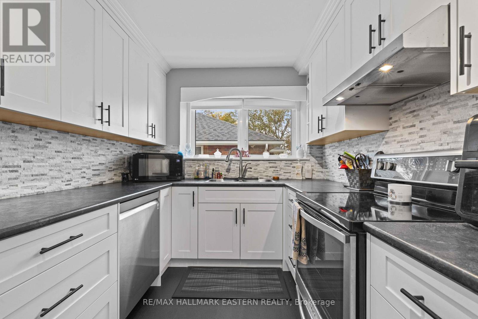 612 Crawford Drive, Peterborough, ON photo 13