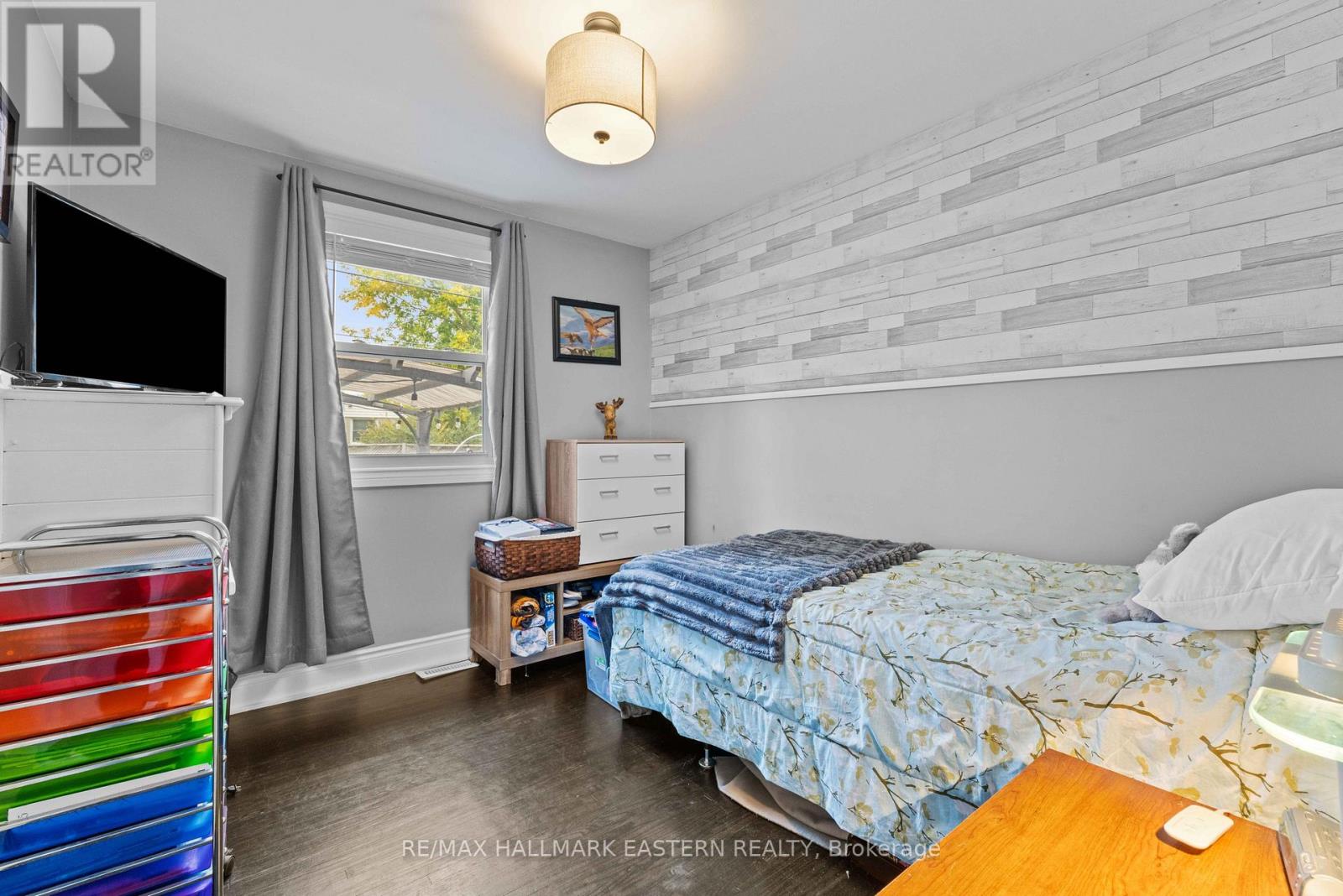 612 CRAWFORD DRIVE - 18