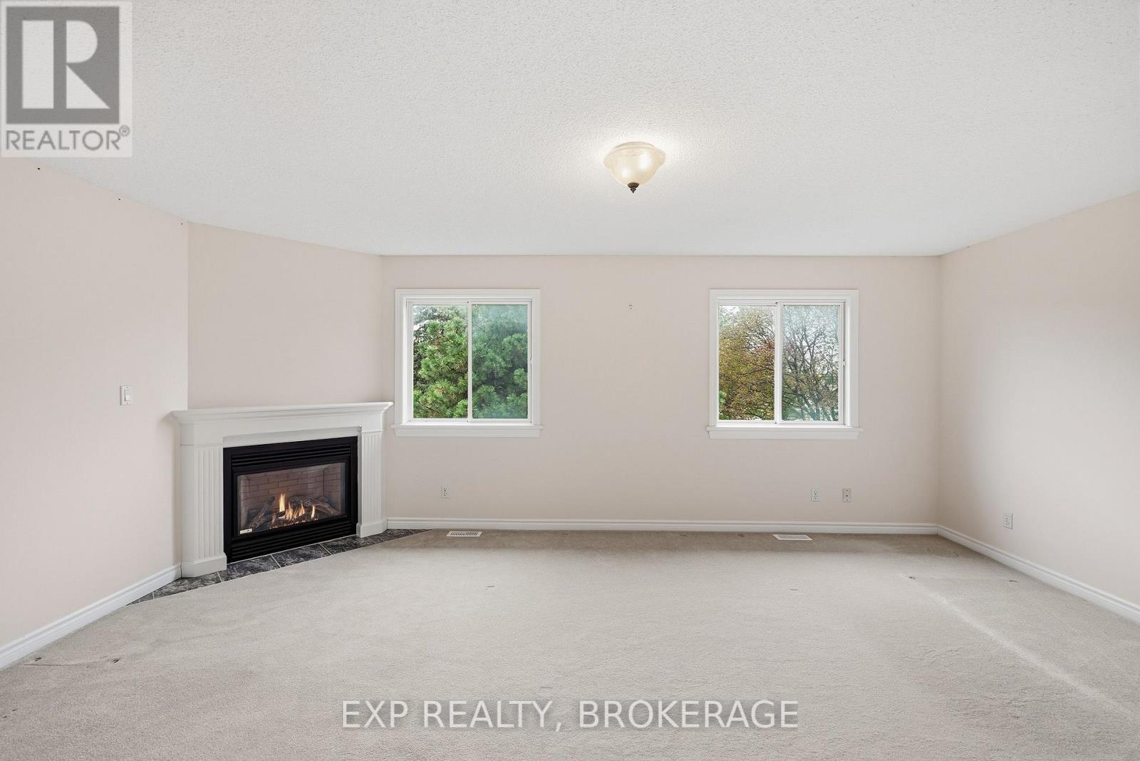 702 Maclean Court — photo 19