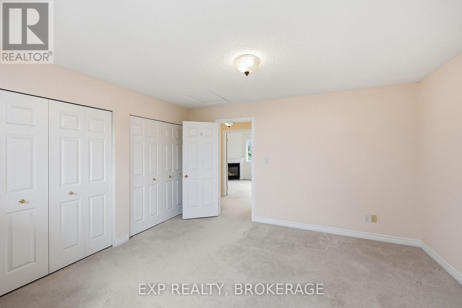702 Maclean Court — photo 26