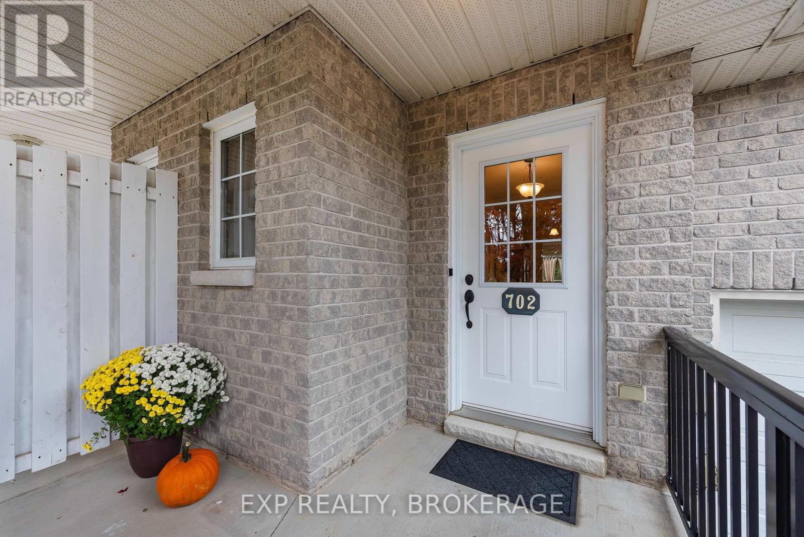 702 MACLEAN COURT, Kingston (Kingston East (Incl Barret Crt)) — photo 3