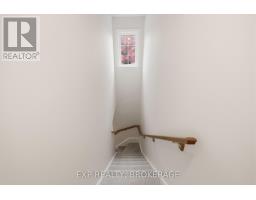 702 Maclean Court, Kingston), ON K7K7L8 Photo 17