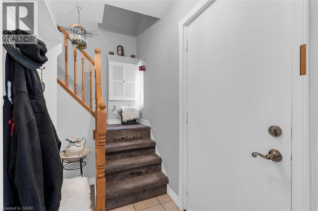 143 WALTER Avenue S - 5