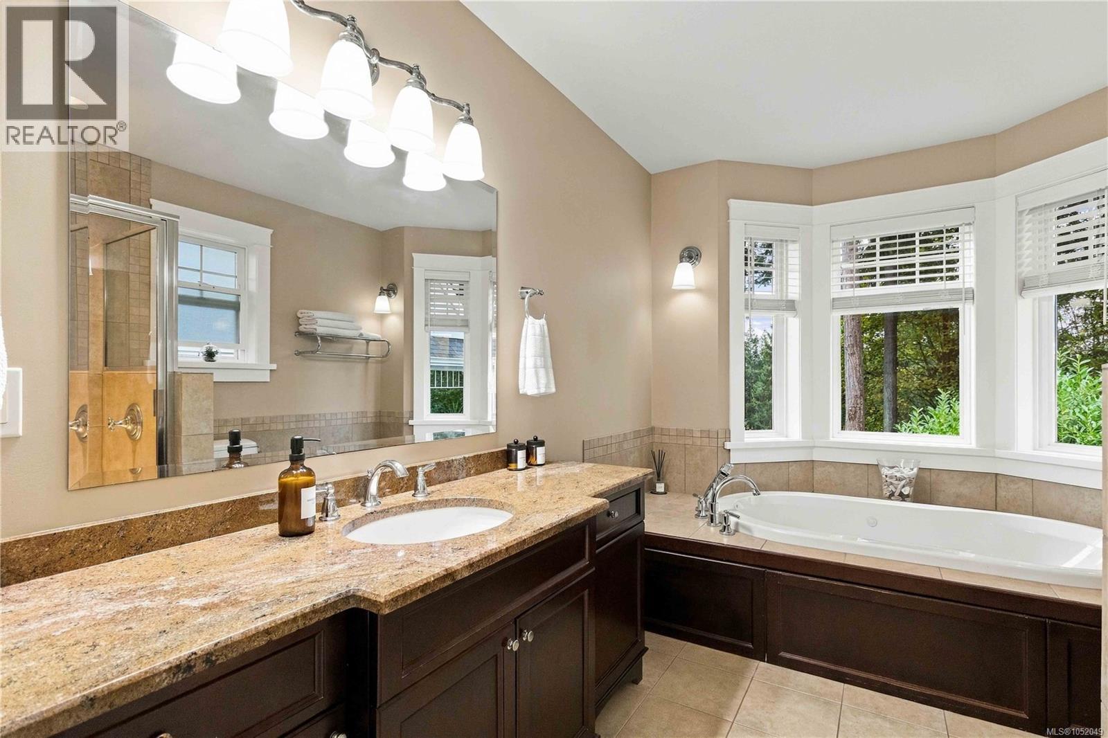  4529 Seawood Terrace, Saanich