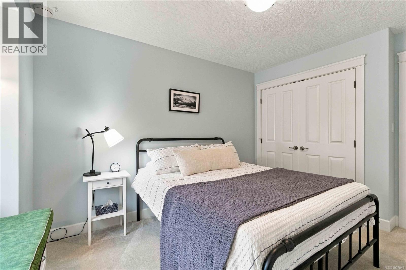  4529 Seawood Terrace, Saanich