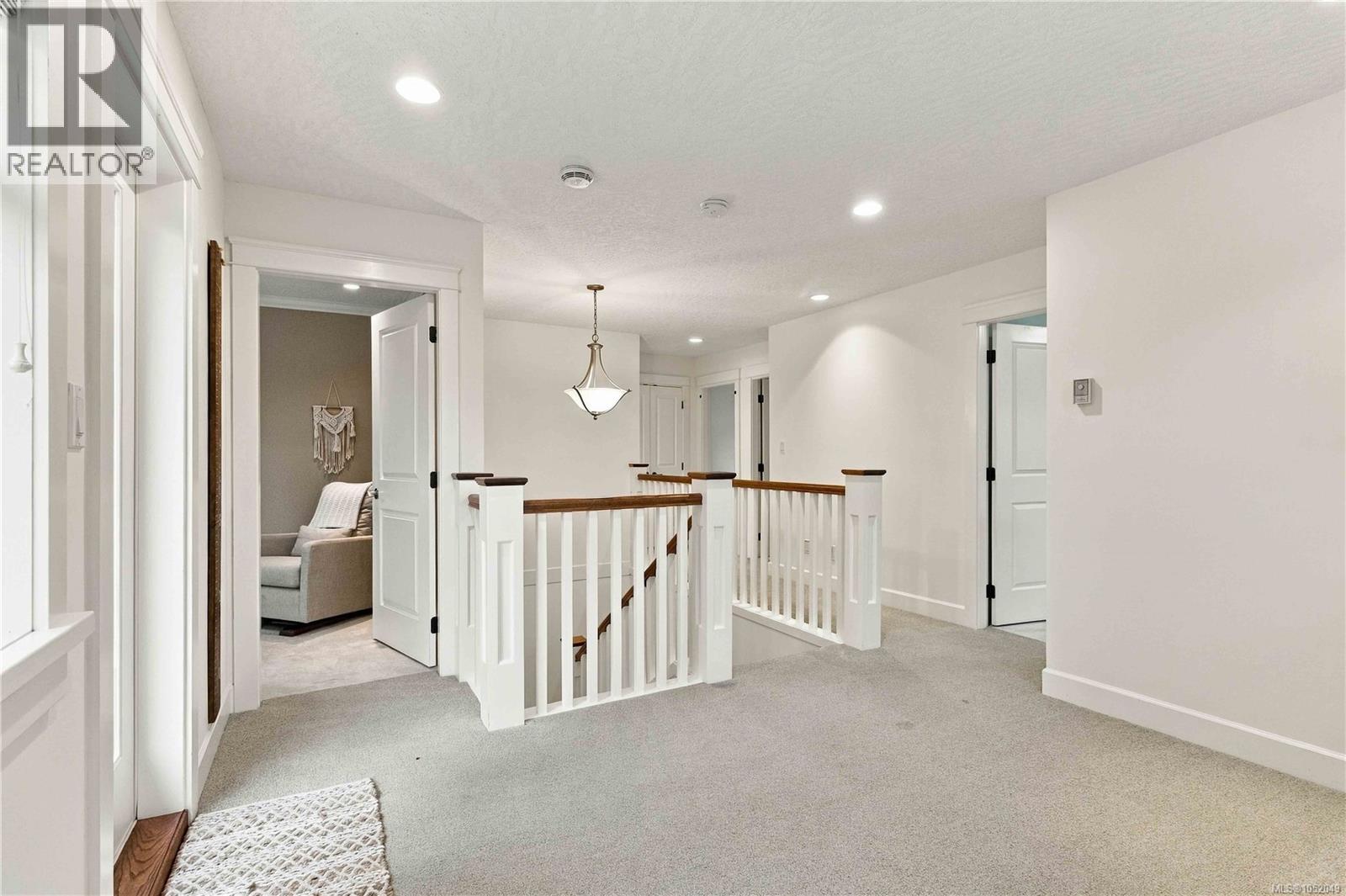  4529 Seawood Terrace, Saanich