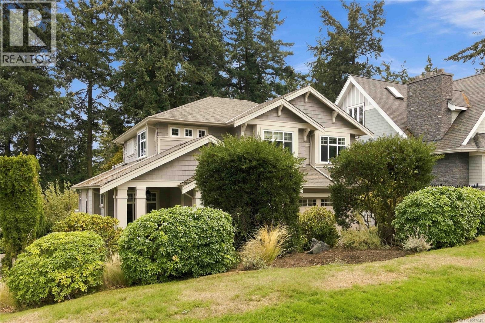  4529 Seawood Terrace, Saanich