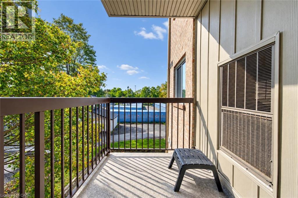 15 Hofstetter Avenue — photo 17