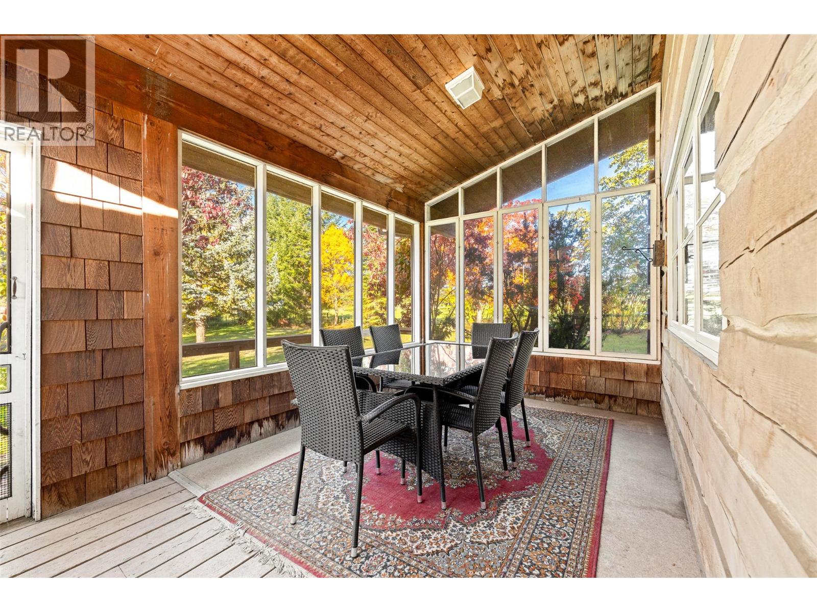 7001 Learmouth Road - 33