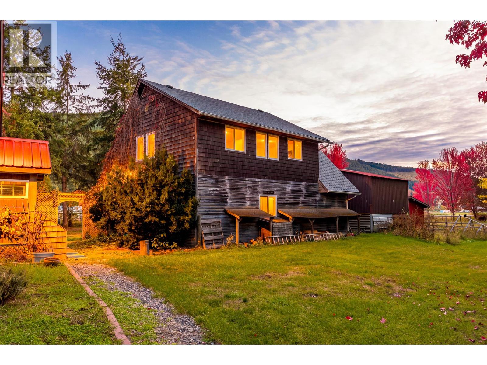 7001 Learmouth Road - 7