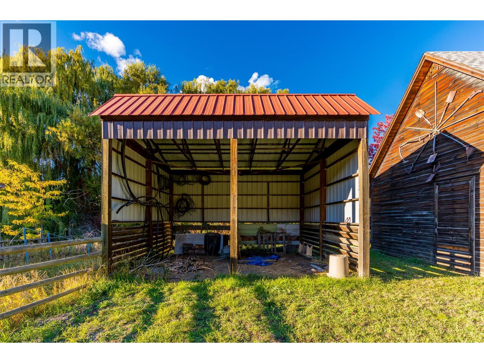 7001 Learmouth Road - 64