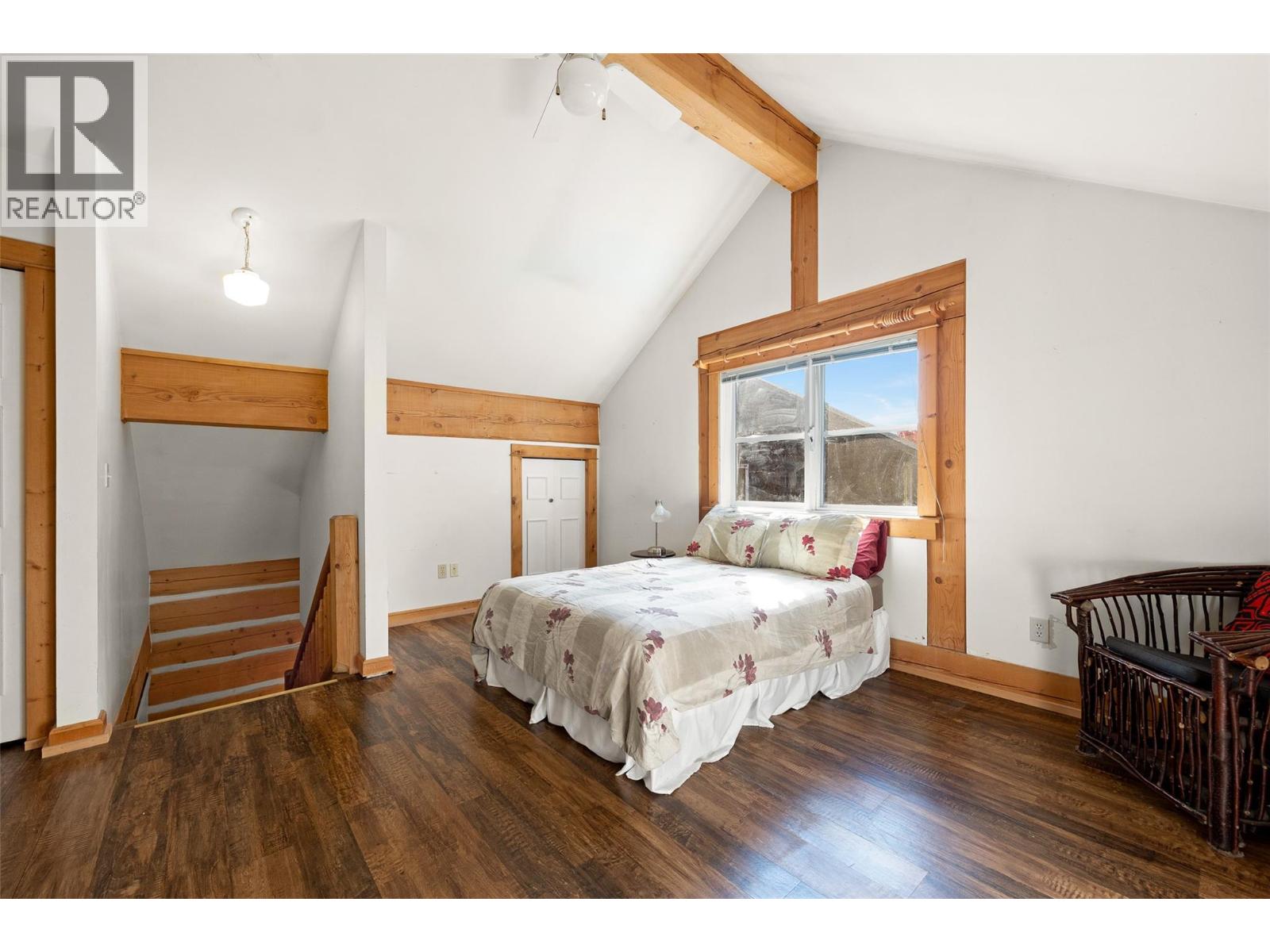 7001 Learmouth Road - 37