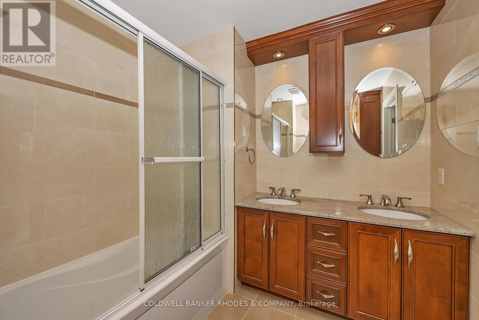 250 Fountain Place — photo 20