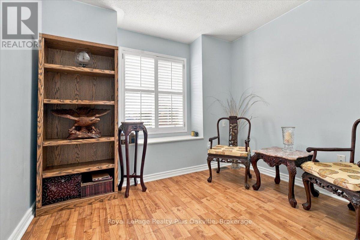 5537 Linwell Place — photo 15