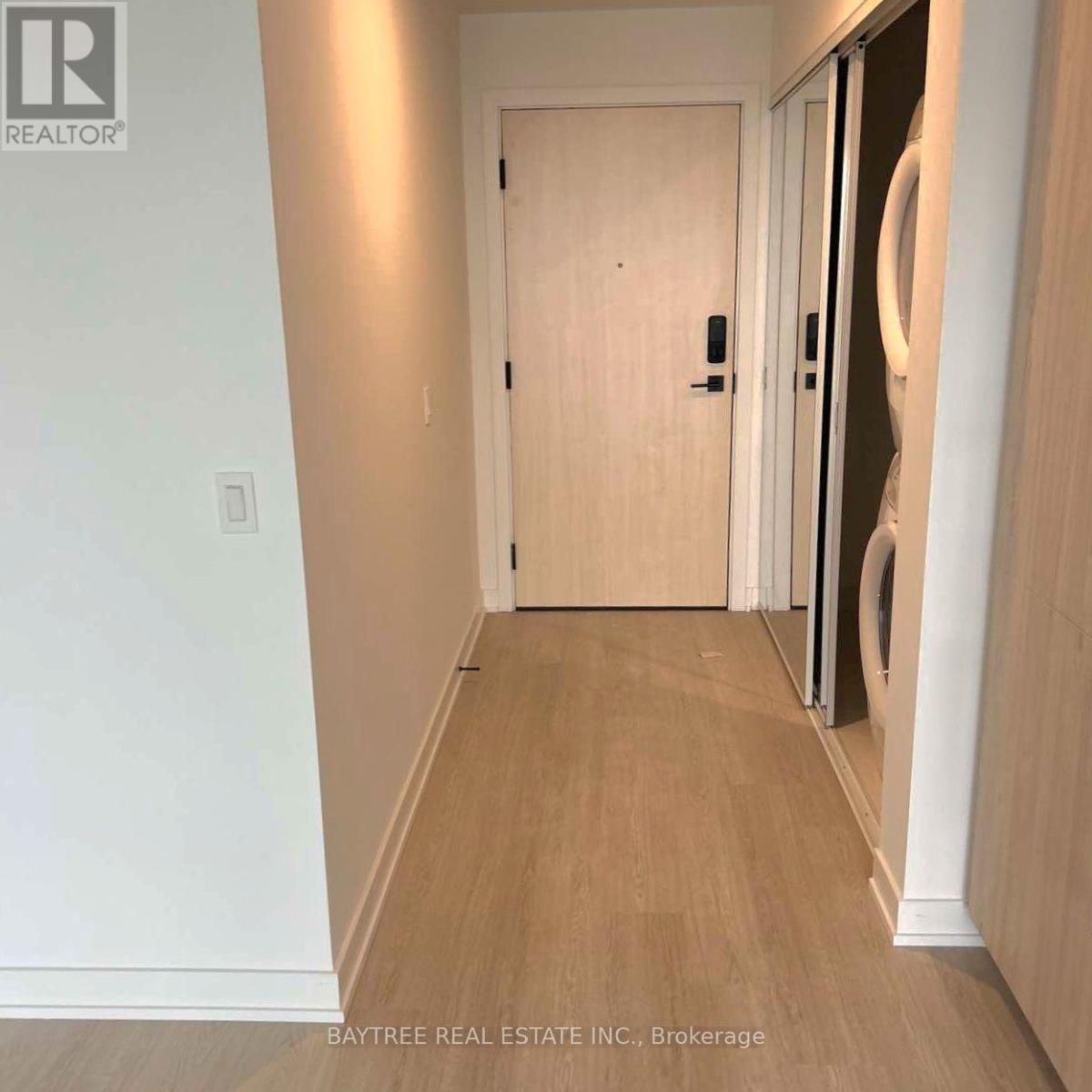 699 Sheppard Avenue East — photo 17