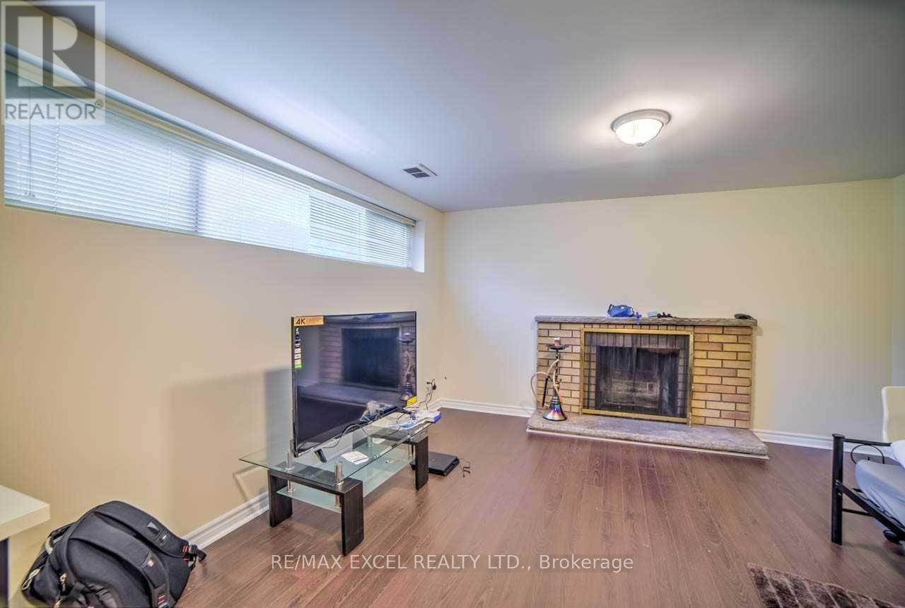 54 BOWERBANK DRIVE, Toronto (Newtonbrook East) — photo 10