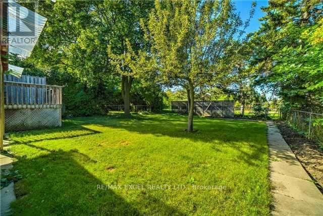54 BOWERBANK DRIVE, Toronto (Newtonbrook East) — photo 4