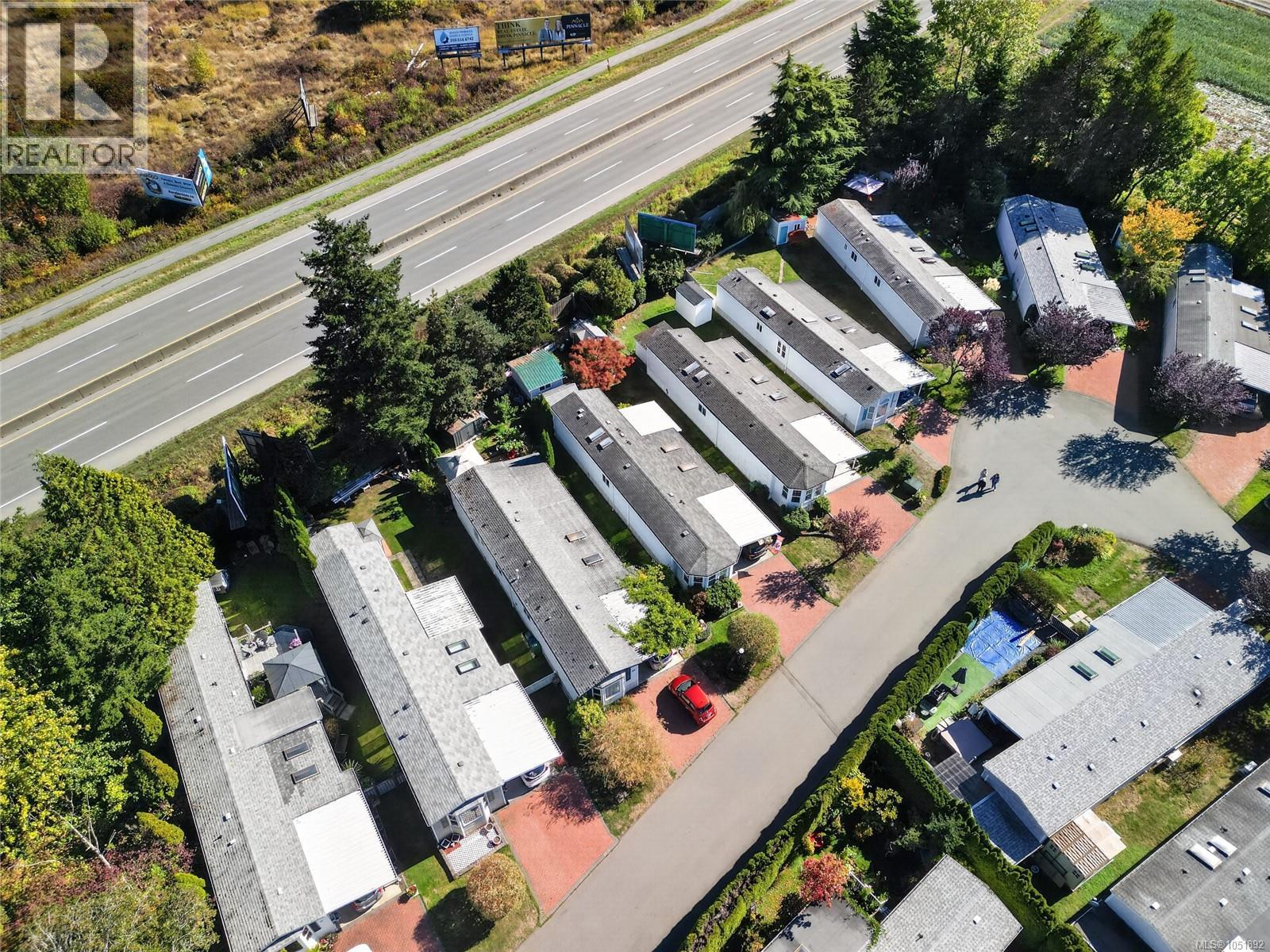 #24 7401 Central Saanich Rd - 31