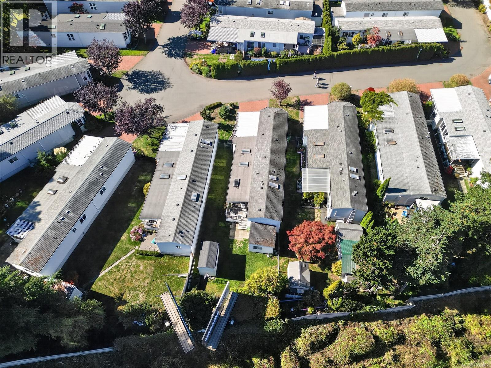 #24 7401 Central Saanich Rd - 32