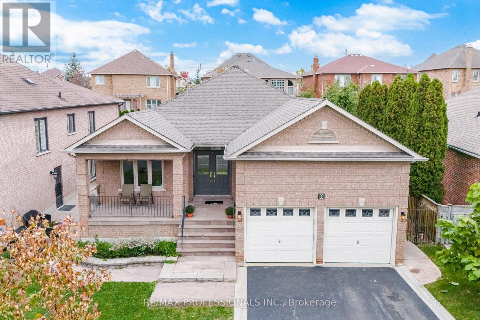 8 PIPER COURT, Vaughan (Maple) — photo 3