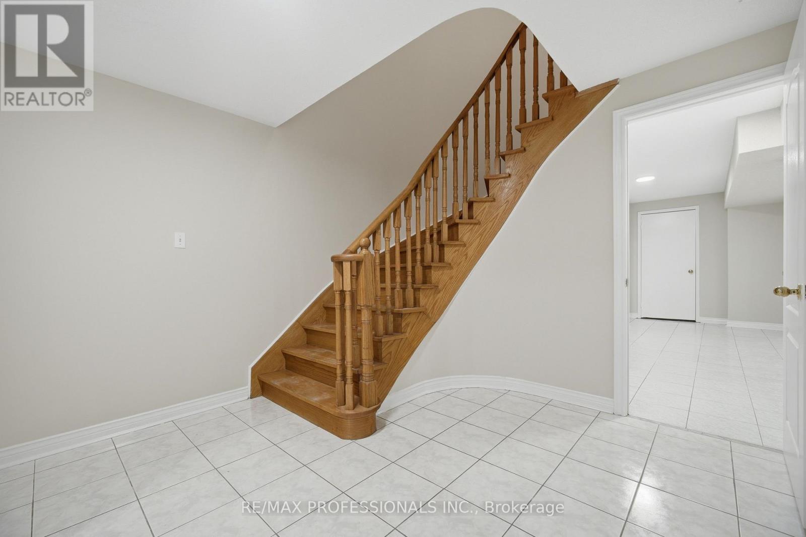 8 Piper Court, Vaughan, ON photo 31