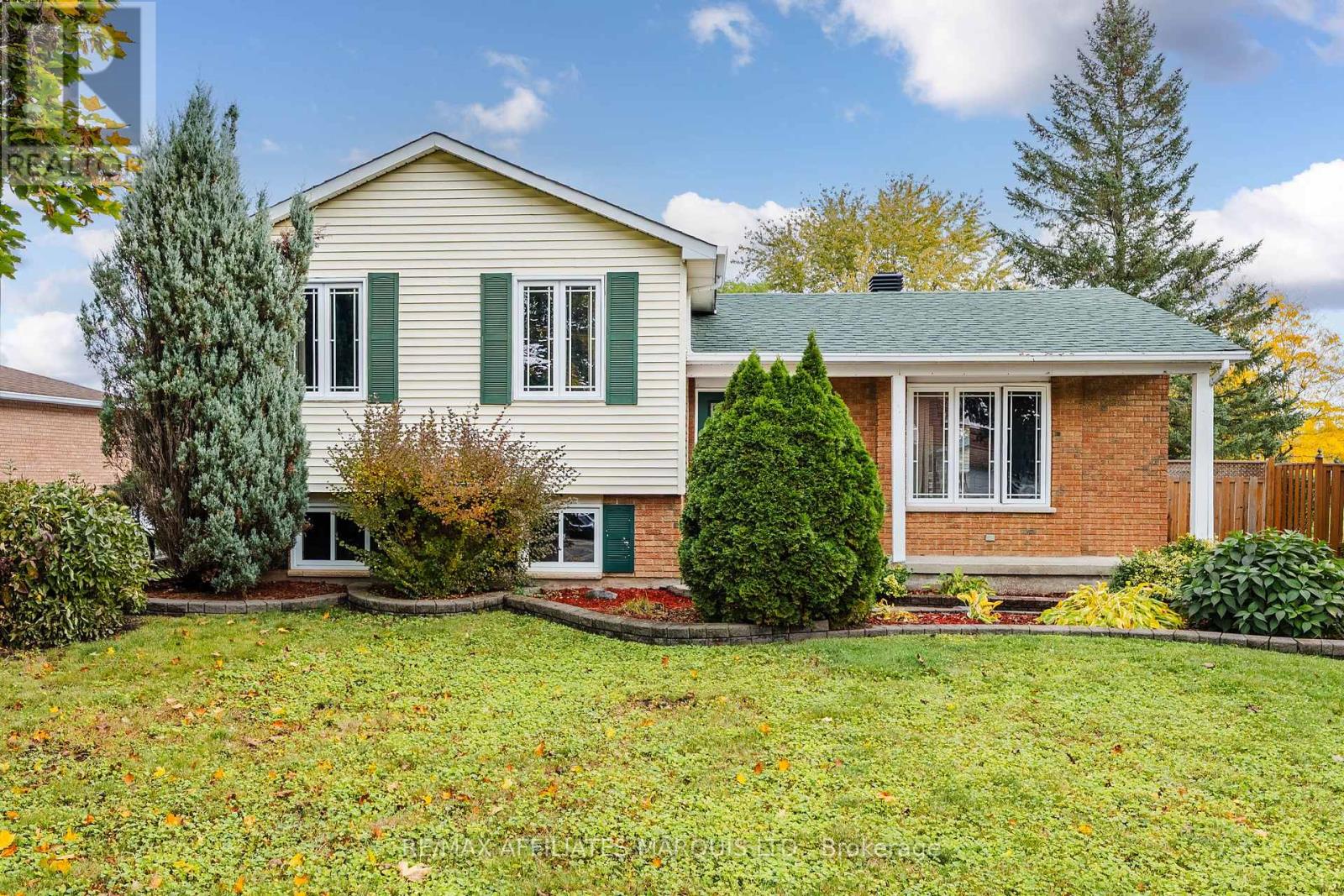 361 ANGELA CRESCENT - 1