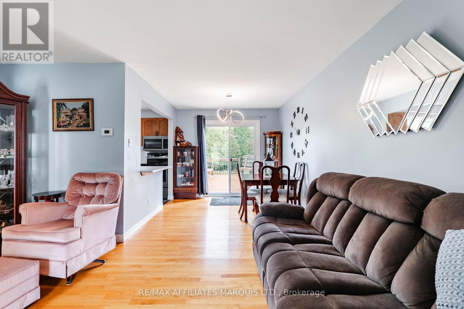 361 ANGELA CRESCENT - 11