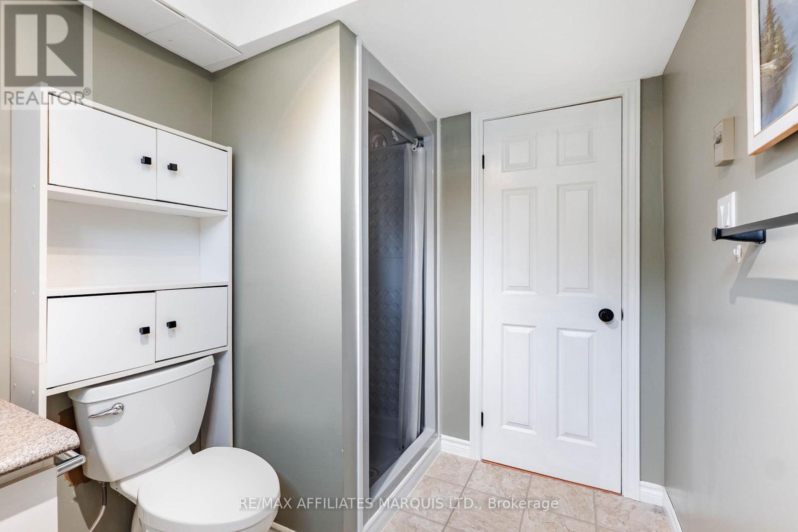 361 ANGELA CRESCENT - 33