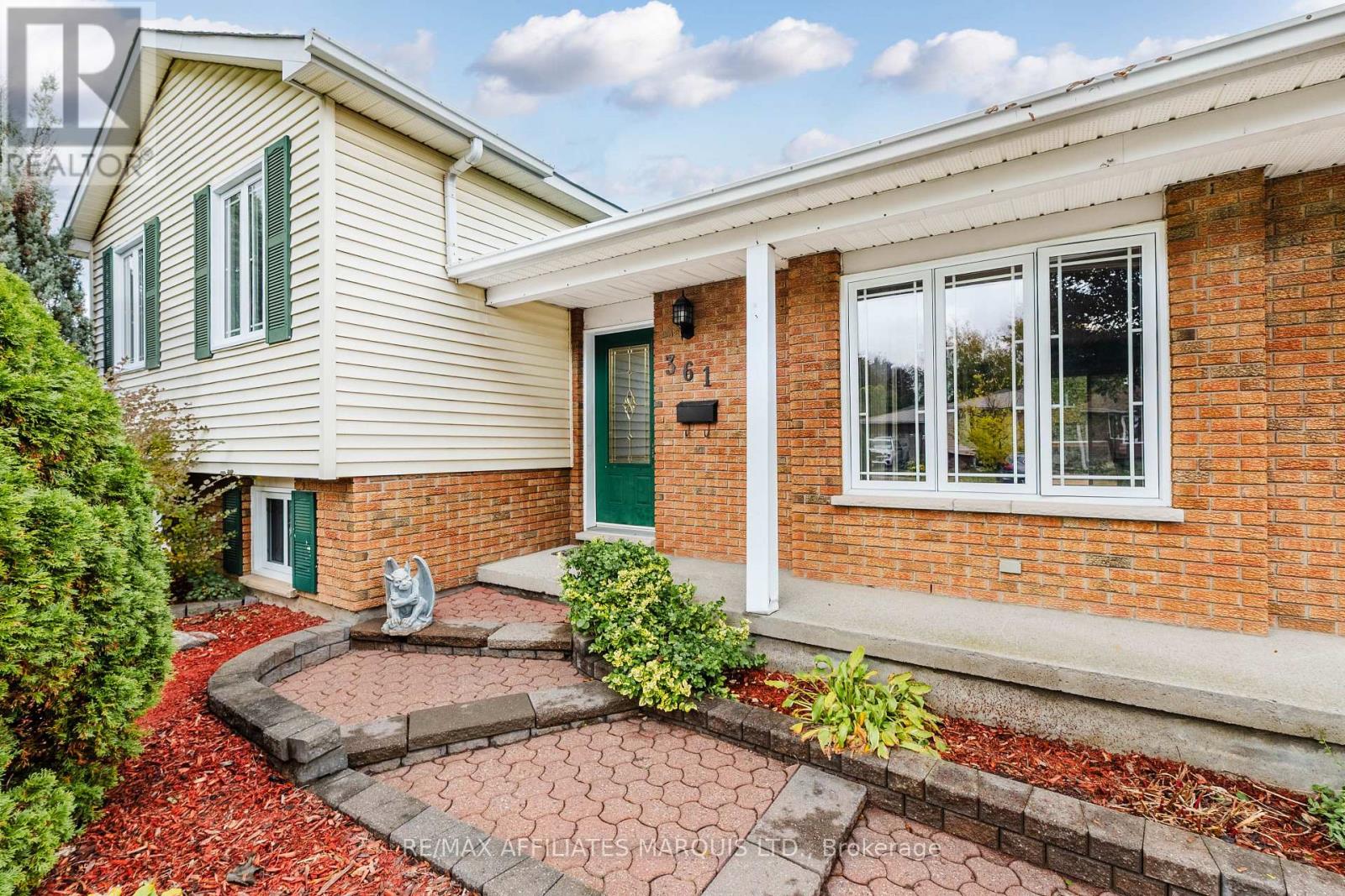 361 ANGELA CRESCENT, Cornwall — photo 4