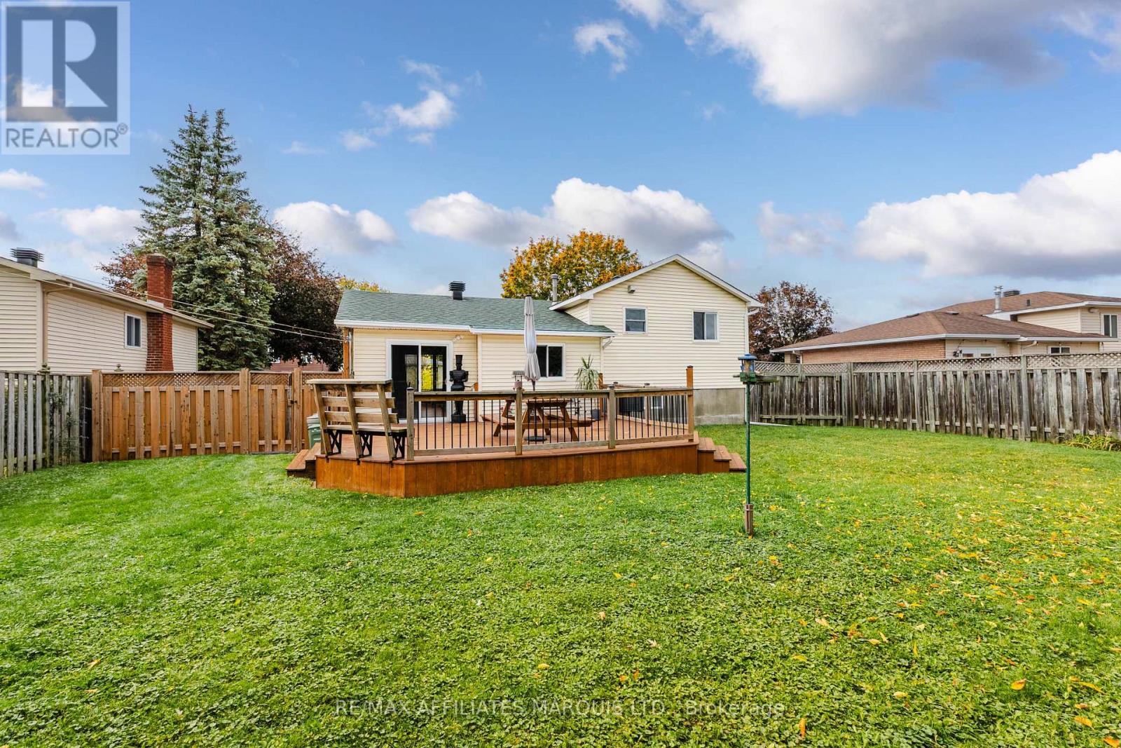 361 Angela Crescent — photo 41