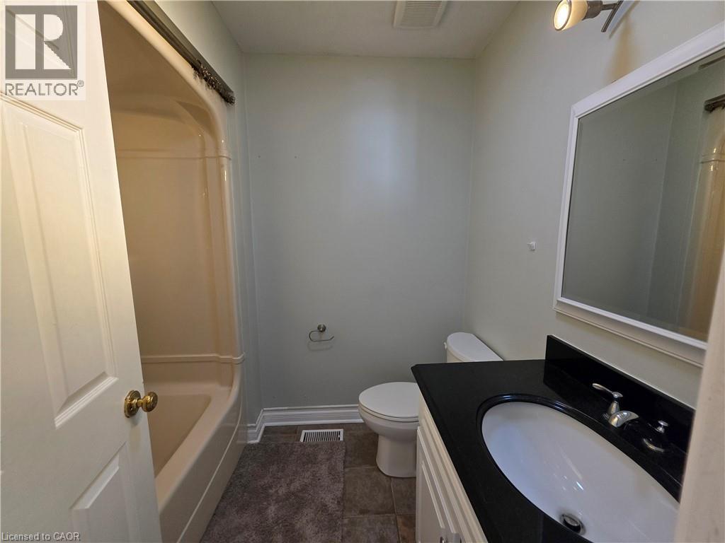 37 FOX Trail Unit# Upper, St. Catharines — photo 11
