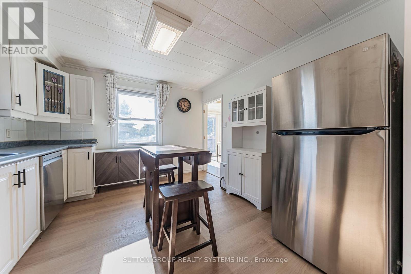 22 Arletta Street, Halton Hills, ON photo 13