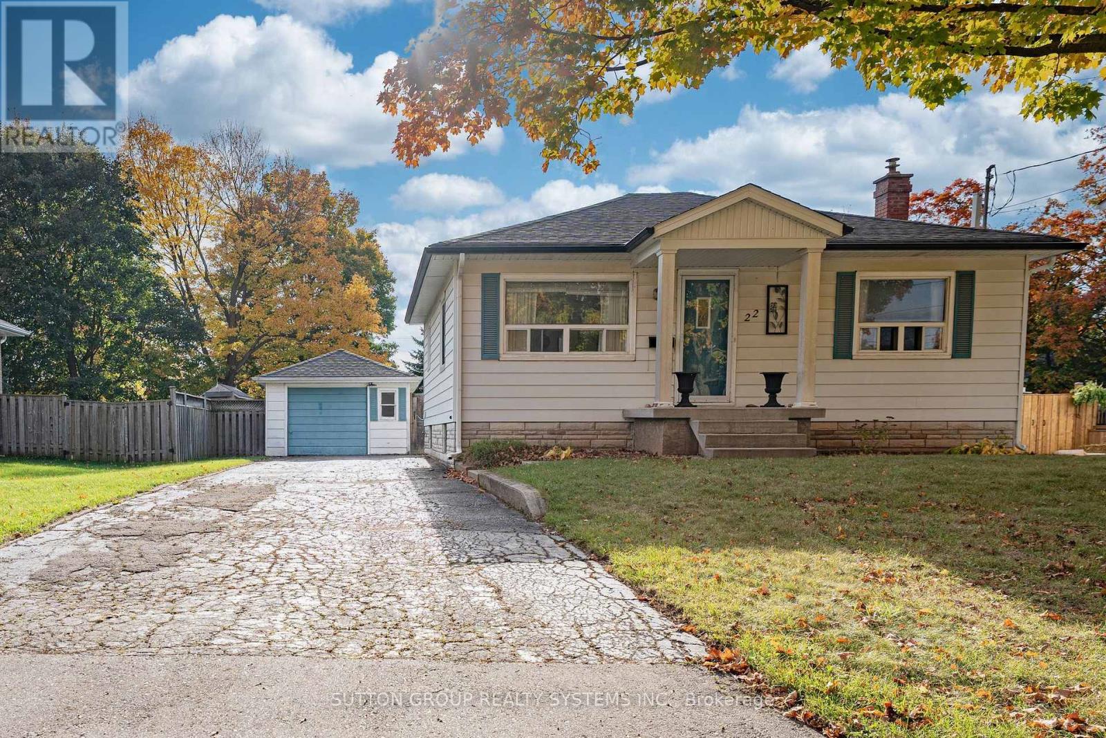 22 Arletta Street, Halton Hills, ON photo 2
