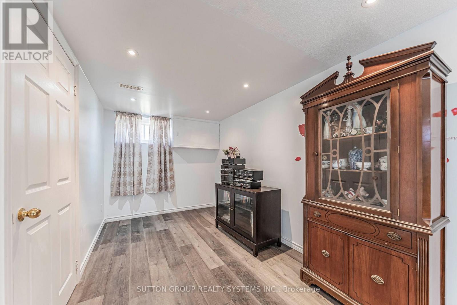 22 Arletta Street, Halton Hills, ON photo 36