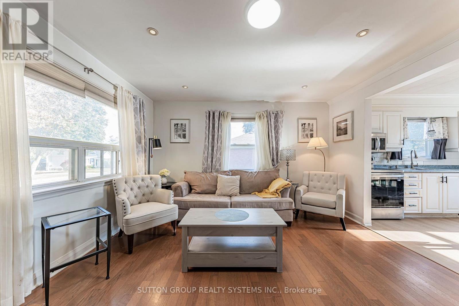 22 Arletta Street, Halton Hills, ON photo 4