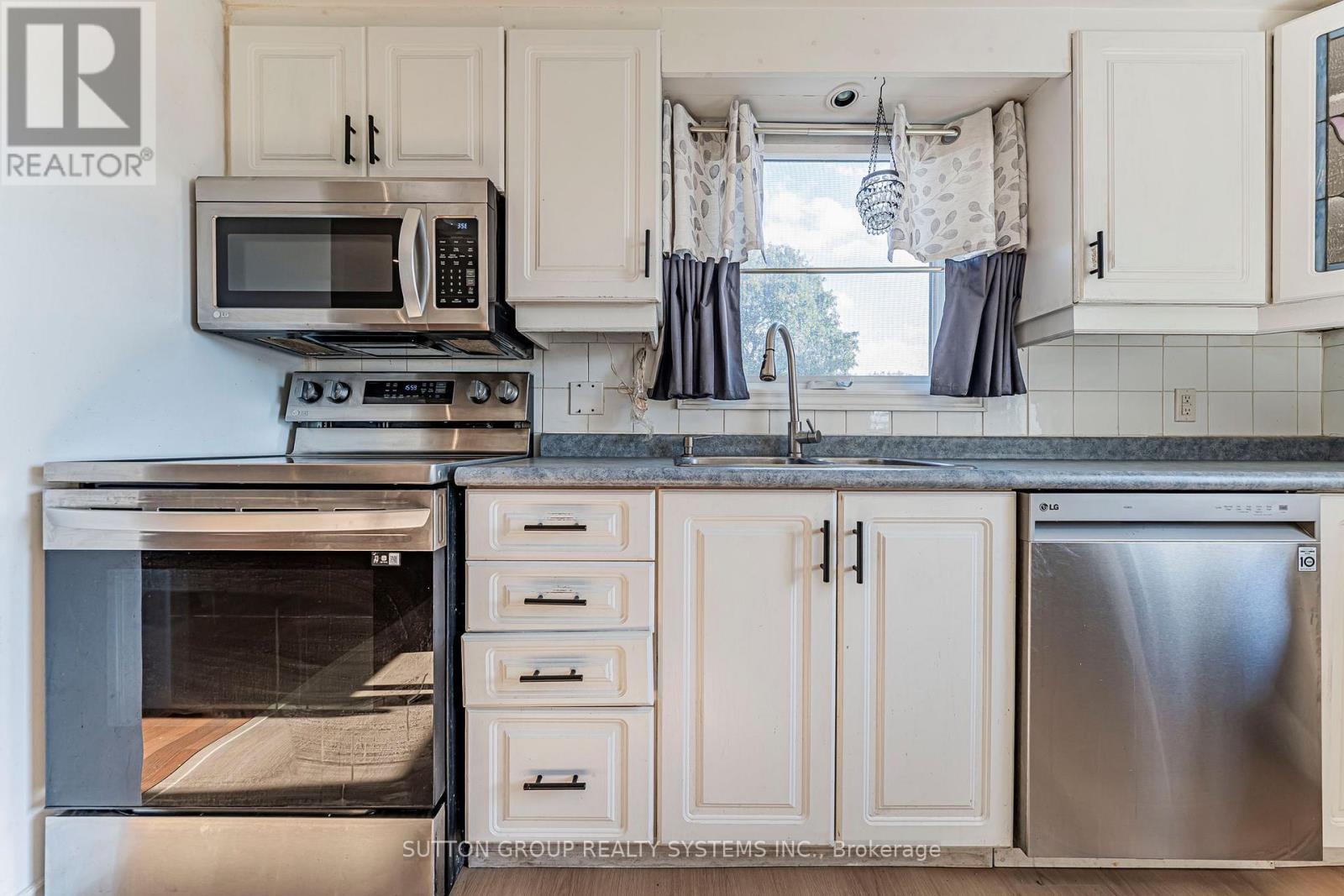 22 Arletta Street, Halton Hills, ON photo 9