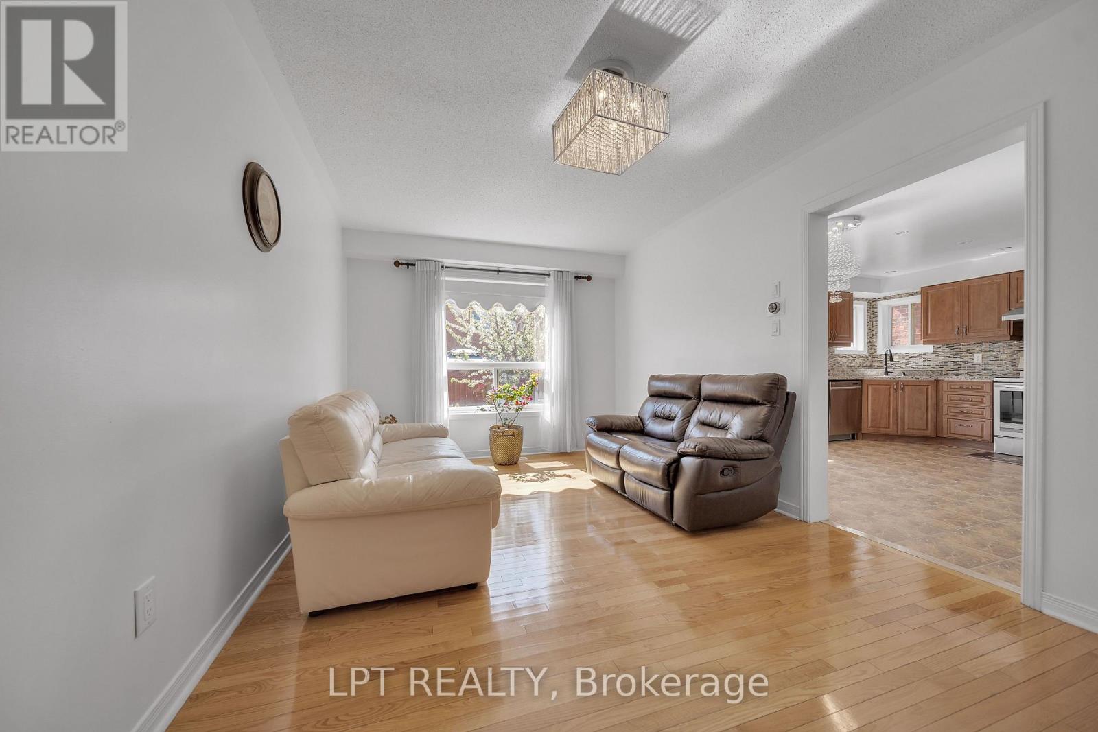 83 River Rock Crescent — photo 17