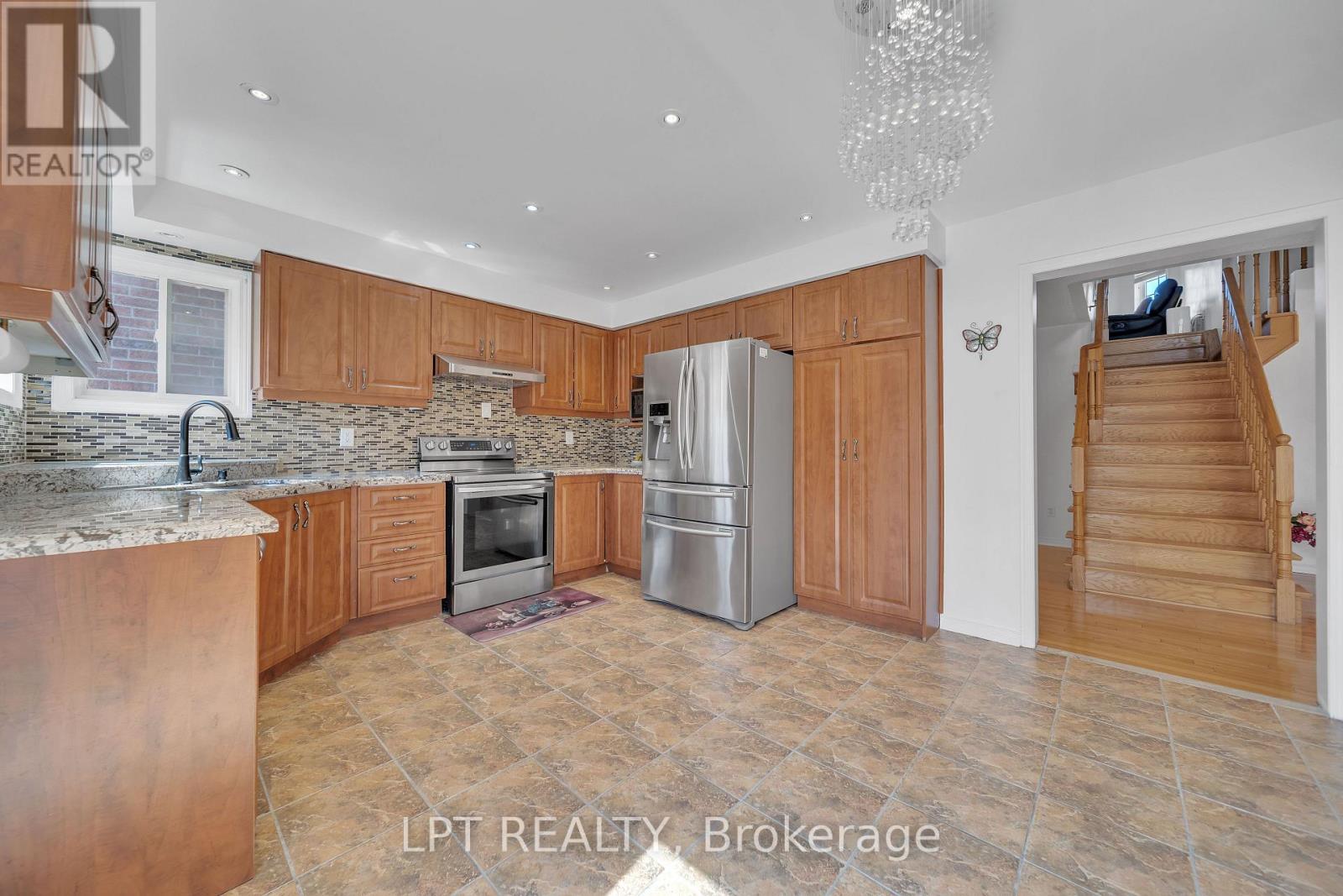 83 River Rock Crescent — photo 20