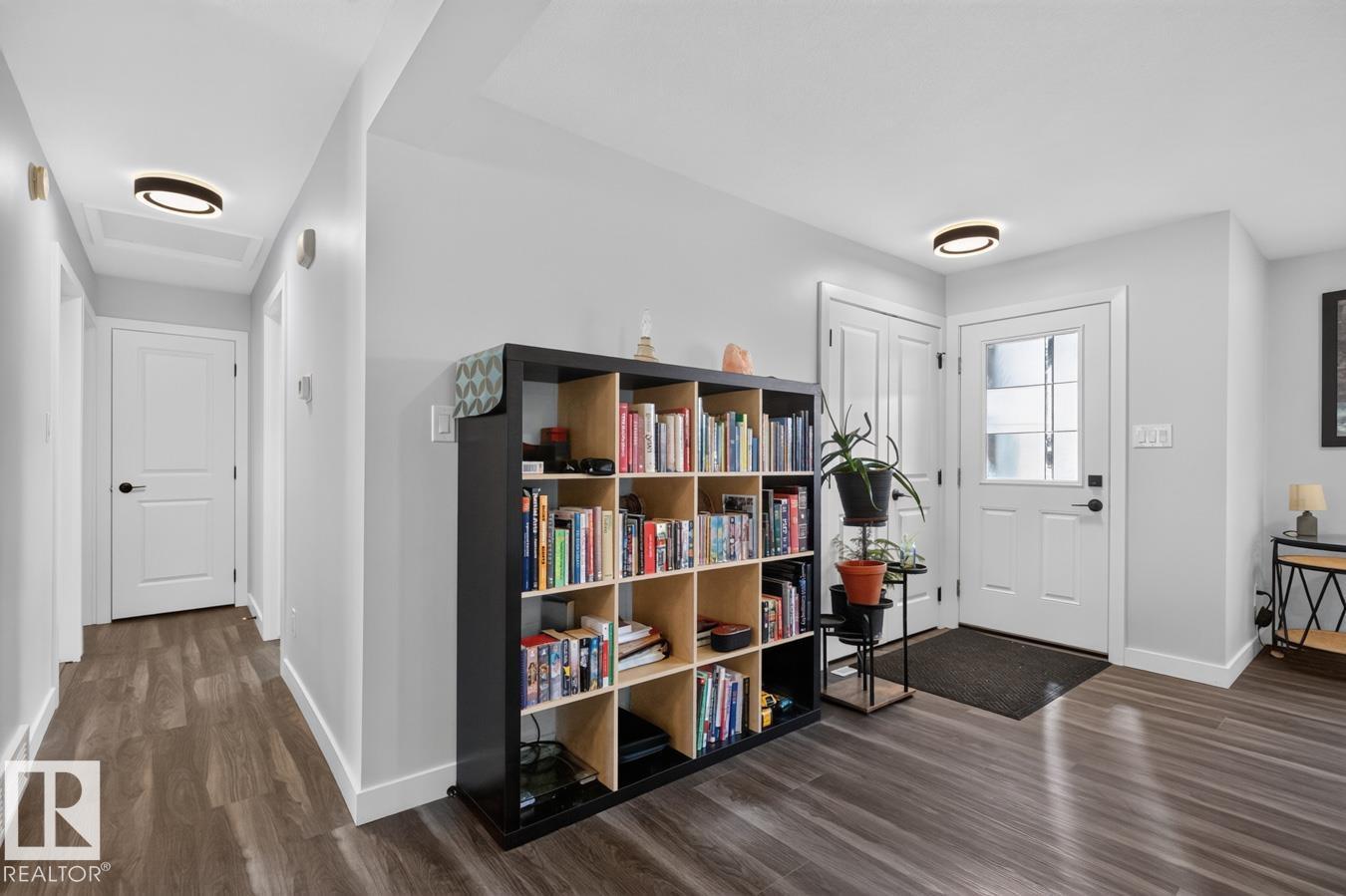 7404 92 AV NW - 3