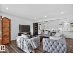 Bedroom 2 - 7404 92 Av Nw, Edmonton, AB T6B6B0 Photo 6