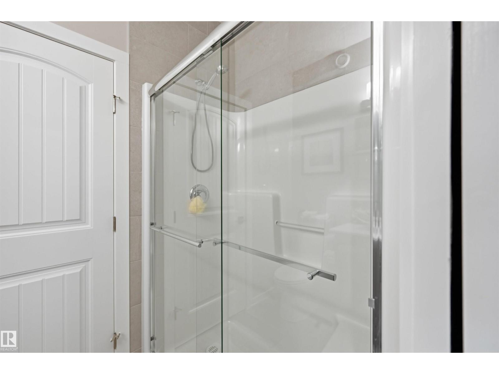 168 Larch Crescent, photo 22