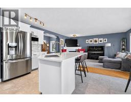 38 Somerside Crescent Sw, Calgary, AB T2Y4G8 Photo 17