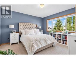 38 Somerside Crescent Sw, Calgary, AB T2Y4G8 Photo 25