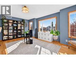 38 Somerside Crescent Sw, Calgary, AB T2Y4G8 Photo 33